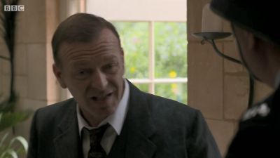 FATHER_BROWN_-_S01E03_mp4_20251003_124944_367.jpg