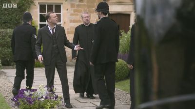 FATHER_BROWN_-_S01E03_mp4_20251003_125424_782.jpg