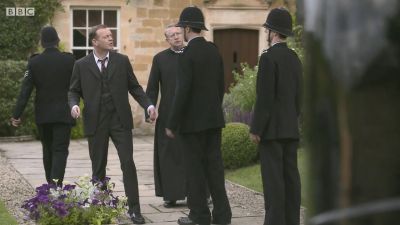 FATHER_BROWN_-_S01E03_mp4_20251003_125424_881.jpg