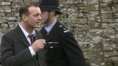 FATHER_BROWN_-_S01E03_mp4_20251003_125424_984.jpg