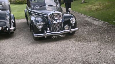 FATHER_BROWN_-_S01E03_mp4_20251003_131422_124.jpg
