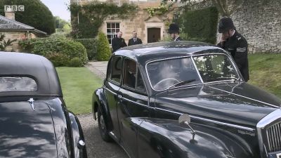 FATHER_BROWN_-_S01E03_mp4_20251003_131433_884.jpg