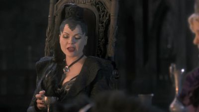 Once_Upon_A_Time_-_S01E02_28115929.jpg