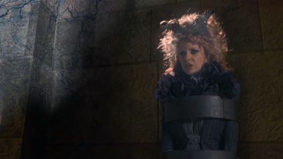 Once_Upon_A_Time_-_S01E02_28162129.jpg