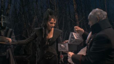 Once_Upon_A_Time_-_S01E02_28196529.jpg