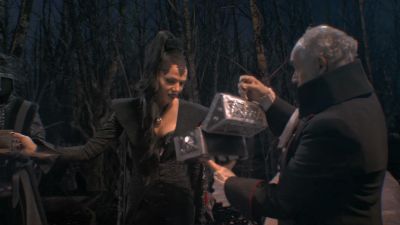 Once_Upon_A_Time_-_S01E02_28196629.jpg