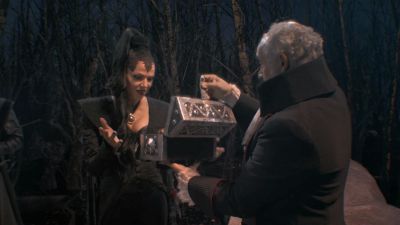 Once_Upon_A_Time_-_S01E02_28197229.jpg