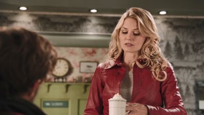 Once_Upon_A_Time_-_S01E02_28241429.jpg