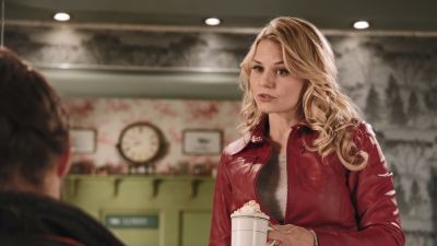 Once_Upon_A_Time_-_S01E02_28242729.jpg