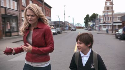 Once_Upon_A_Time_-_S01E02_28249529.jpg