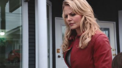 Once_Upon_A_Time_-_S01E02_28255829.jpg