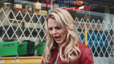 Once_Upon_A_Time_-_S01E02_28259729.jpg