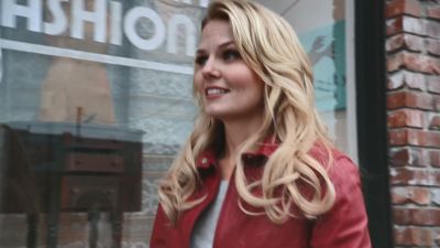 Once_Upon_A_Time_-_S01E02_28263729.jpg
