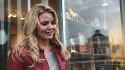 Once_Upon_A_Time_-_S01E02_28265429.jpg