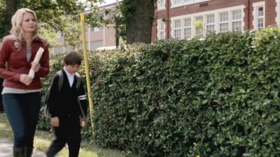 Once_Upon_A_Time_-_S01E02_28277229.jpg