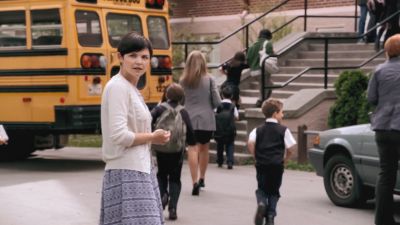 Once_Upon_A_Time_-_S01E02_28281429.jpg