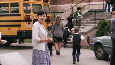 Once_Upon_A_Time_-_S01E02_28281529.jpg