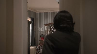 Once_Upon_A_Time_-_S01E02_2828629.jpg
