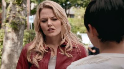 Once_Upon_A_Time_-_S01E02_28289529.jpg