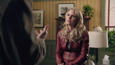 Once_Upon_A_Time_-_S01E02_28311329.jpg