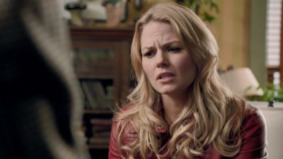 Once_Upon_A_Time_-_S01E02_28316729.jpg