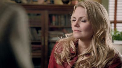 Once_Upon_A_Time_-_S01E02_28321729.jpg