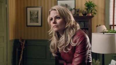 Once_Upon_A_Time_-_S01E02_28325729.jpg