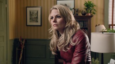 Once_Upon_A_Time_-_S01E02_28325829.jpg