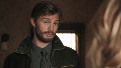 Once_Upon_A_Time_-_S01E02_28352029.jpg
