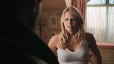 Once_Upon_A_Time_-_S01E02_28355929.jpg