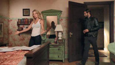 Once_Upon_A_Time_-_S01E02_28358529.jpg