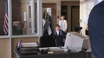 Once_Upon_A_Time_-_S01E02_28399429.jpg