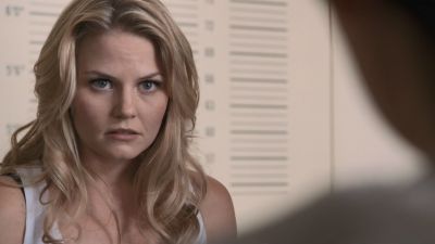 Once_Upon_A_Time_-_S01E02_28408029.jpg