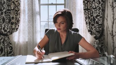 Once_Upon_A_Time_-_S01E02_28414229.jpg