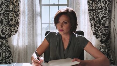 Once_Upon_A_Time_-_S01E02_28414329.jpg