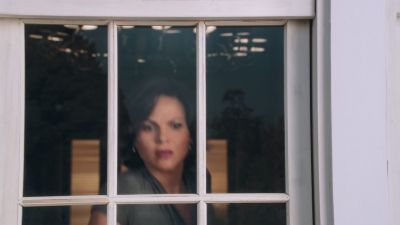 Once_Upon_A_Time_-_S01E02_28414929.jpg