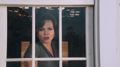 Once_Upon_A_Time_-_S01E02_28415029.jpg