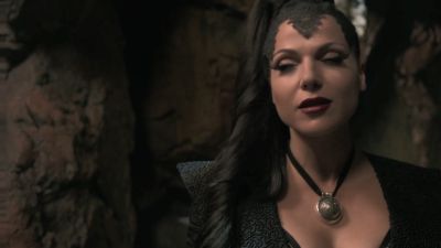Once_Upon_A_Time_-_S01E02_28449429.jpg