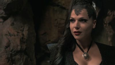 Once_Upon_A_Time_-_S01E02_28449729.jpg