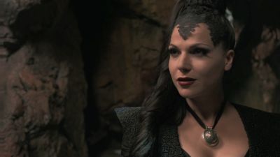 Once_Upon_A_Time_-_S01E02_28449829.jpg