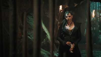 Once_Upon_A_Time_-_S01E02_28452629.jpg