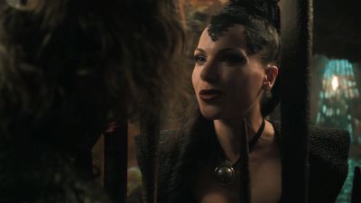 Once_Upon_A_Time_-_S01E02_28476629.jpg