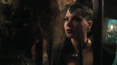 Once_Upon_A_Time_-_S01E02_28476929.jpg