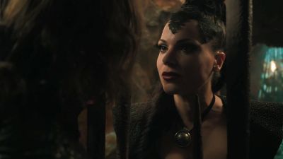 Once_Upon_A_Time_-_S01E02_28477029.jpg