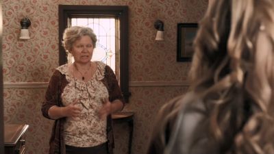 Once_Upon_A_Time_-_S01E02_28519829.jpg