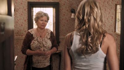 Once_Upon_A_Time_-_S01E02_28521029.jpg