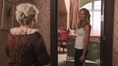 Once_Upon_A_Time_-_S01E02_28524429.jpg