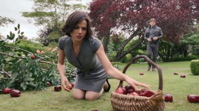Once_Upon_A_Time_-_S01E02_28529129.jpg