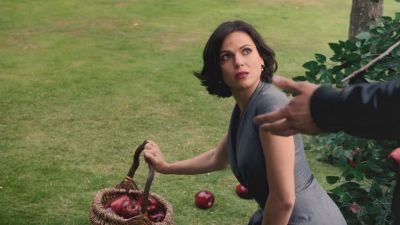 Once_Upon_A_Time_-_S01E02_28531629.jpg