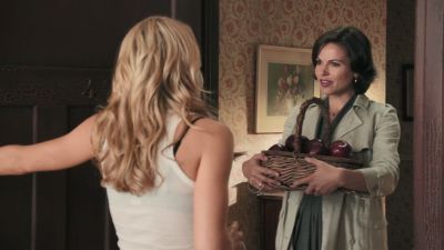 Once_Upon_A_Time_-_S01E02_2853429.jpg